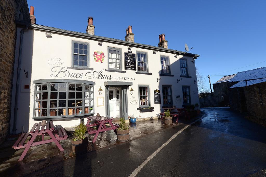 The Bruce Arms Hotel Masham Exterior foto